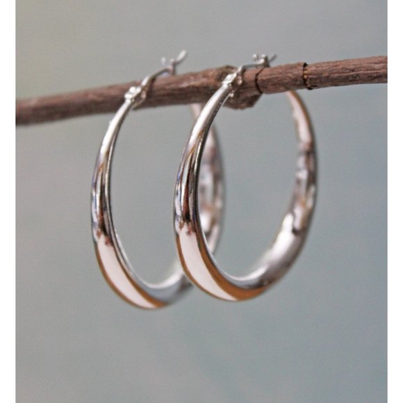 New Sterling Silver Hoop Earrings 1.25 Inches E76 - Picture 3 of 5